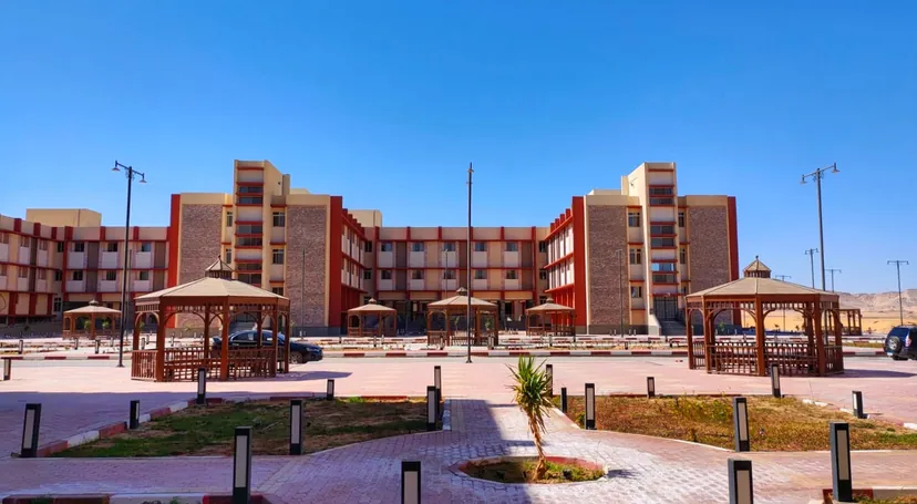حرم جامعة الوادي الجديد